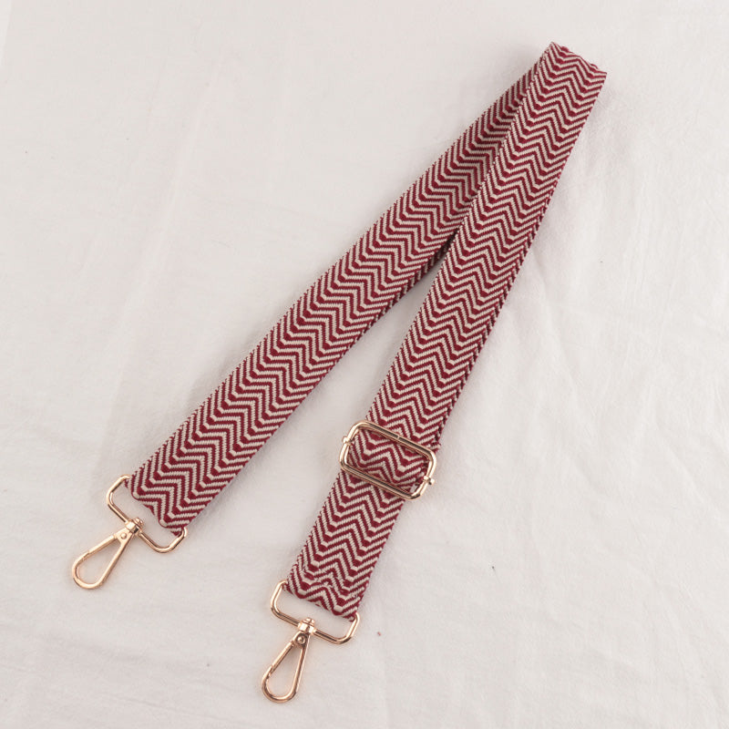 Durable Shoulder Strap Featuring 360° Rotating Metal Clasp