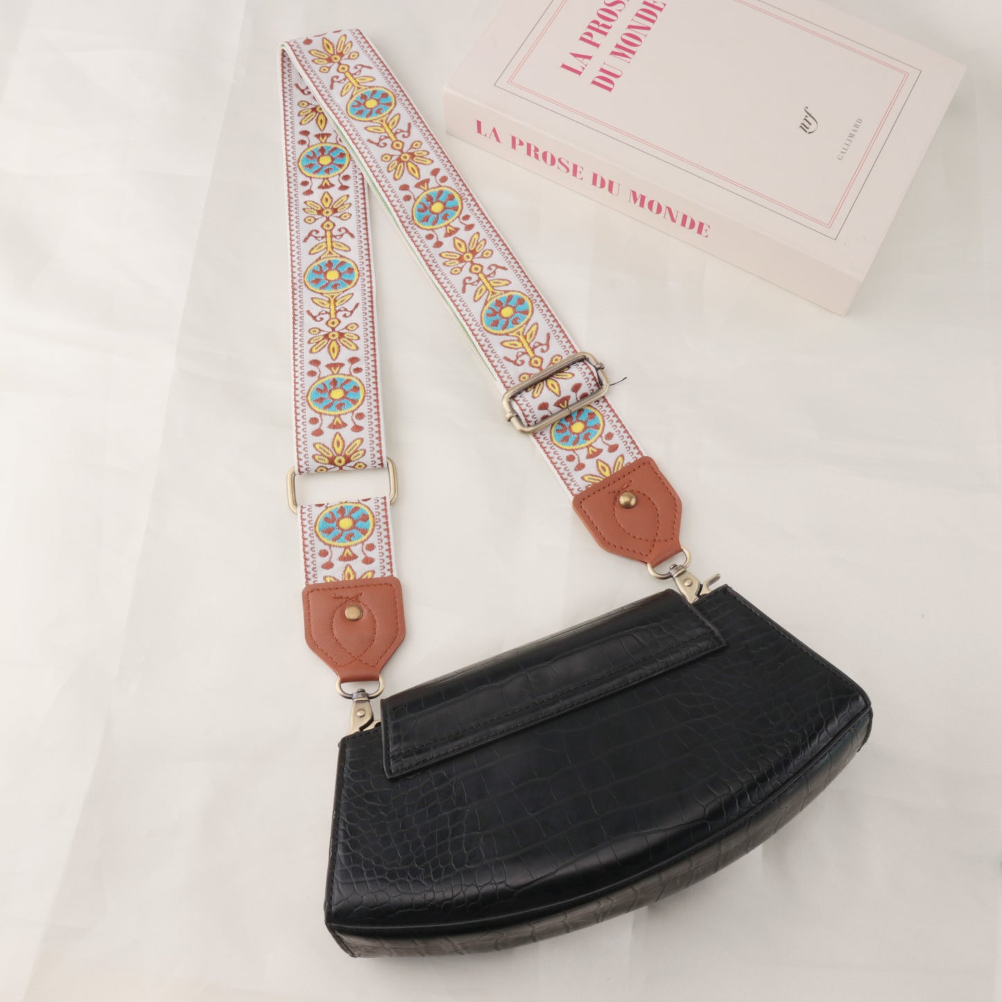 Leather Exquisite Pattern Shading Pattern Oblique Span Bag Strap