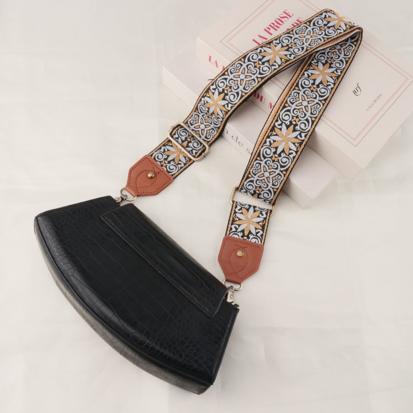 Leather Braided Pattern Shoulder Strap